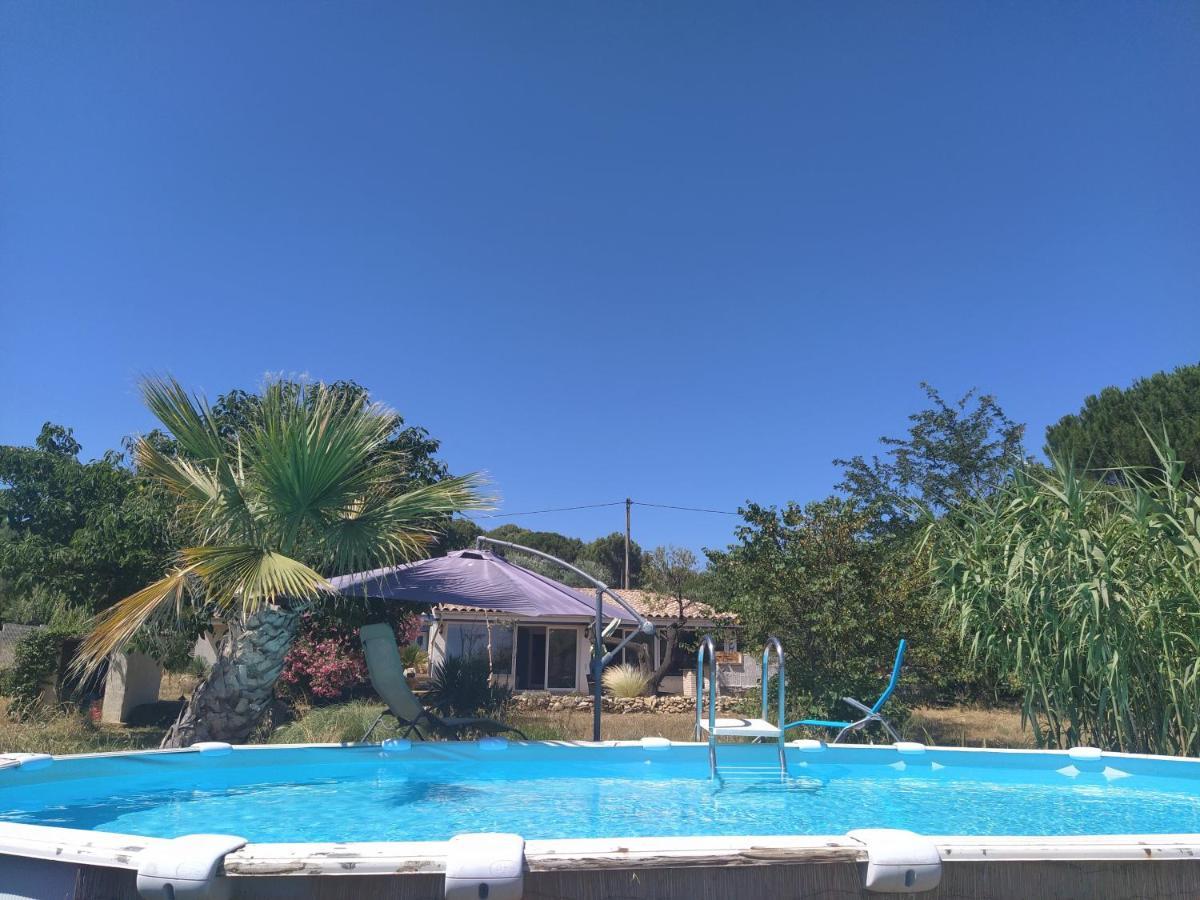Ecoutez Les Oiseaux Hotell Lunel  Exteriör bild